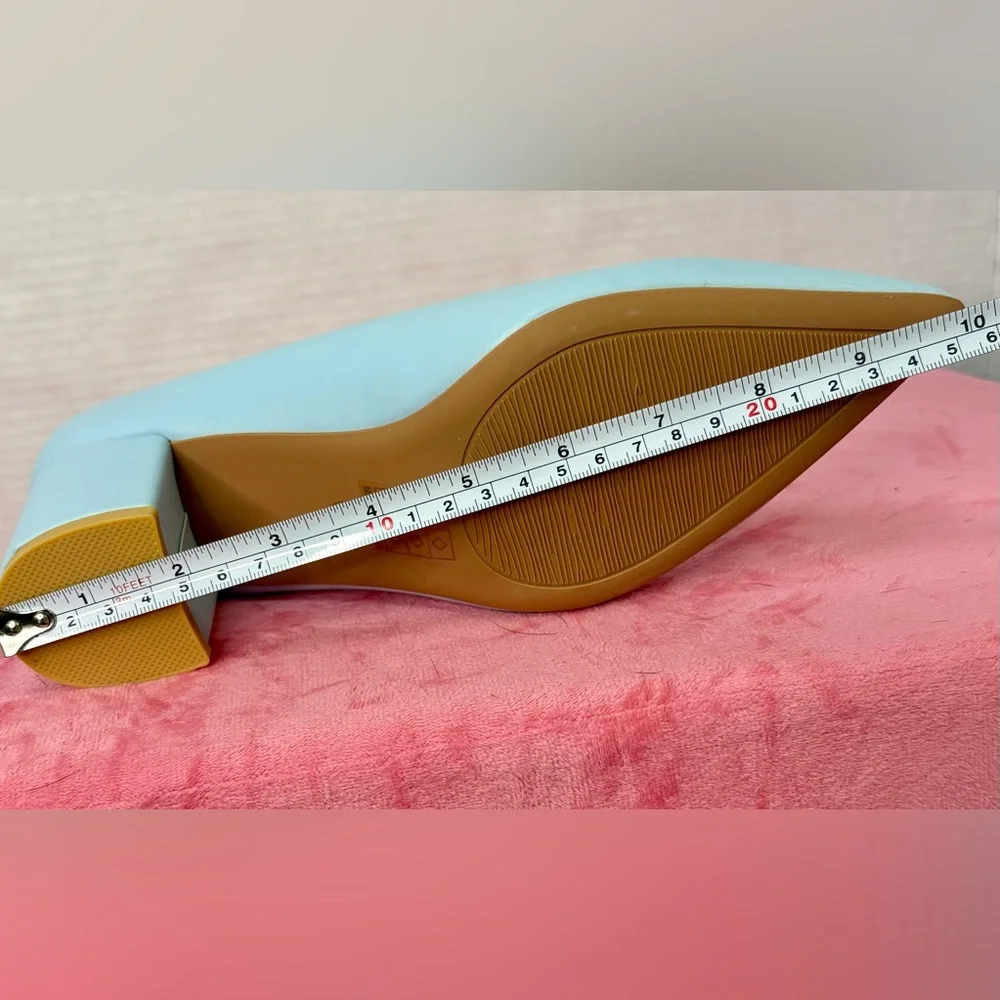 Women’s Powder Blue Pointed Toe Block Heel Pumps Size 8.5 (EU 39) NWOT